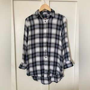 BB Dakota blue plaid button down shirt small open sides